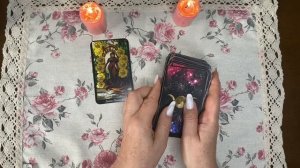 Що думає про вас загаданий чоловік Розклад на картах Таро @taro_provide2499