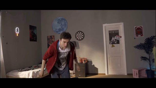 Когда мама приходит с родительского собрания (реакция на TheBrianMaps) смотреть онлайн