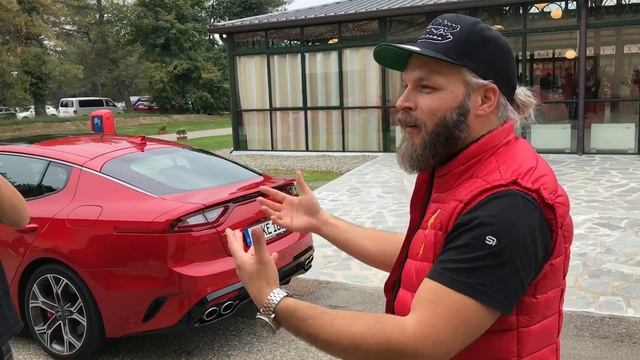 Sidney Hoffmann zum Kia Stinger (Das Goldene Lenkrad 2017) смотреть онлайн