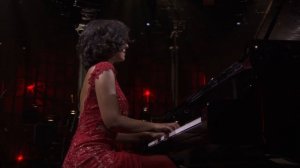Khatia Buniatishvili plays Händel's Menuet in G Minor