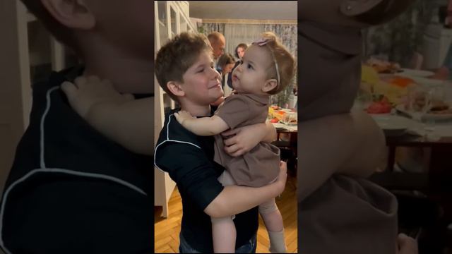 ВЛОГ: ПЕРВЫЙ ДЕНЬ РОЖДЕНИЕ МИЛЕНЫ/ МАНТУ/ГУЛЯЕМ И УБИРАЕМСЯ смотреть онлайн