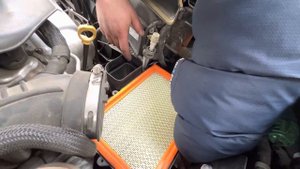 Как заменить светодиодные лампы на автомобиле Джип Чероки?