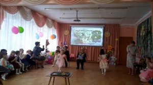 8 марта в саду) 28.02.17 игра с бабушками