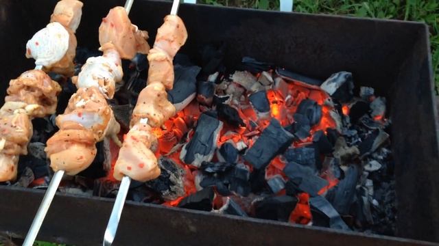 VLOG ИЮЛЬ-3 [ПОЕЗДКА К ДРУЗЬЯМ НА ДАЧУ :D] смотреть онлайн