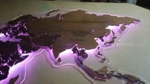 Карта мира с подсвечивающимися границами стран