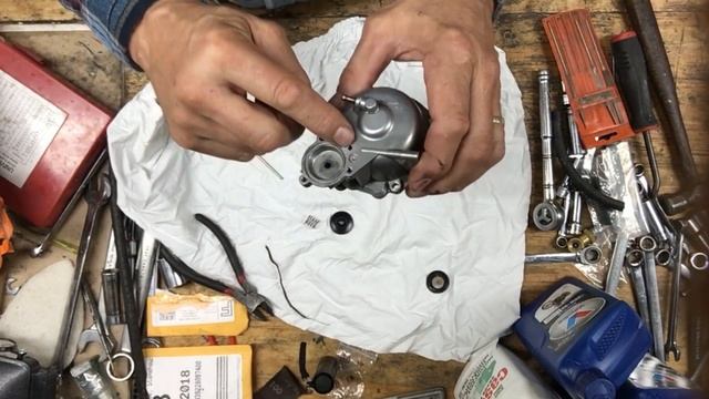 1983 XLX XLH SPORTSTER Keihin Carburetor Accelerator Pump смотреть онлайн