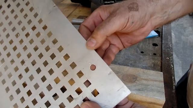 Демонстрация возможности сверления различных материалов китайским ступенчатым сверлом смотреть онлайн