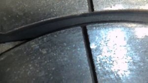 передние колодки , свист и скрип = больше не ставить