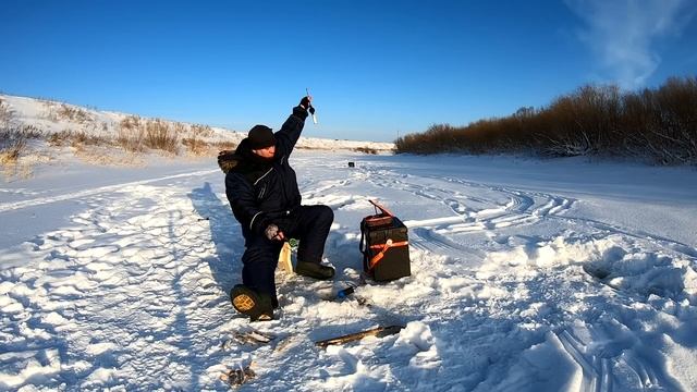ЧЕ САНЬ КЛЮЁТ??? НО!!!! У МЕНЯ ТОЖЕ КЛЮЁТ!!!