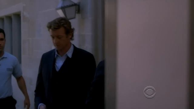 [The Mentalist] Patrick Jane mocks bodyguard (funny) смотреть онлайн