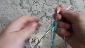 Вязание спицами: носки из Yarnart Crazy color. Набор петель и первый ряд