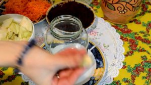 Капуста со свеклой на зиму. Рецепт квашеной капусты на зиму в банках. Очень вкусно!