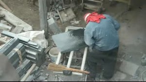 Изготовление памятников в Брянске (резка креста из гранита)