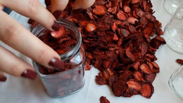 Заготовка Клубники без сахара/ Клубничные фрипсы в сушке Excalibur смотреть онлайн