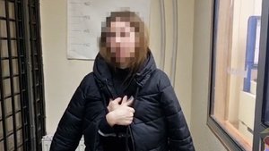 В Подмосковье пассажирка электрички набросилась с ножом на мужчину