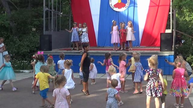 Песенка про папу - Жар птица смотреть онлайн