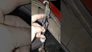 Тойота Карина Е хэтчбек не горит подсветка номера