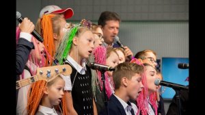 Дети перепели "Владимирский централ" на свой лад