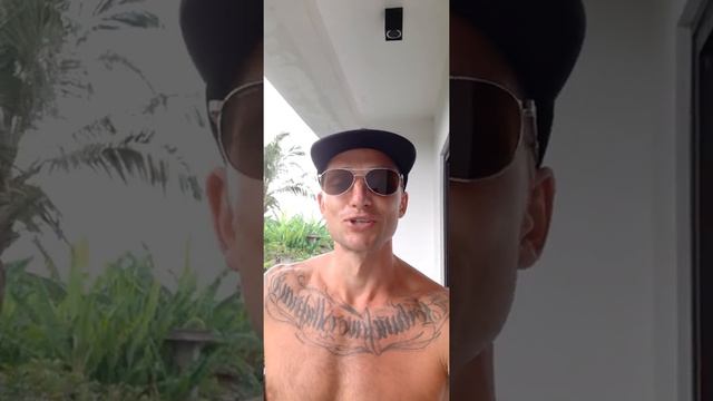 ЛУЧШЕ ЕСТЬ БЕЛКИ+УГЛЕВОДЫ ИЛИ БЕЛКИ+ЖИРЫ? смотреть онлайн