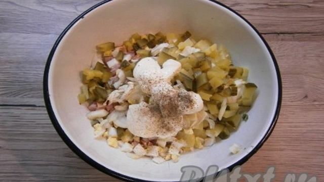Рецепт салата Шишка с миндалем