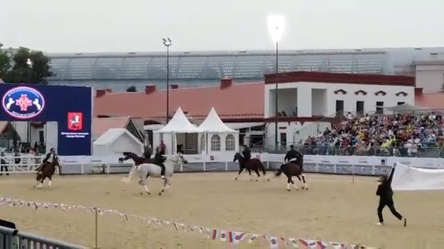 Кремлевская школа верховой езды.  ВДНХ