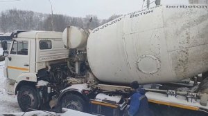 Бетон П5 для заливки труб под уклоном. Качаем вверх. Теплый бетон Пермь.