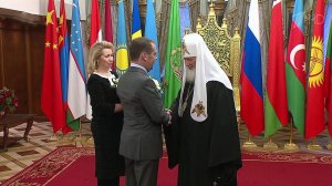 Дмитрий Медведев вместе с супругой Светланой поздравили патриарха Кирилла с днем рождения