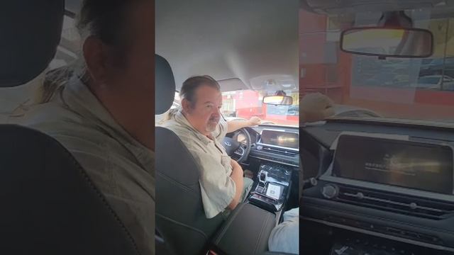 ? Дядя Влад взял Чери Тигго 7 про под выкуп в Майк Такси смотреть онлайн