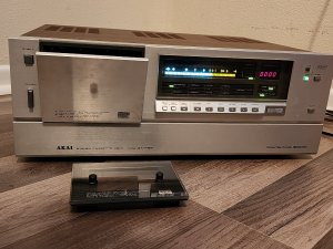 Японская винтажная кассетная дека Akai GX-F95-ЯПОНИЯ-1981-год