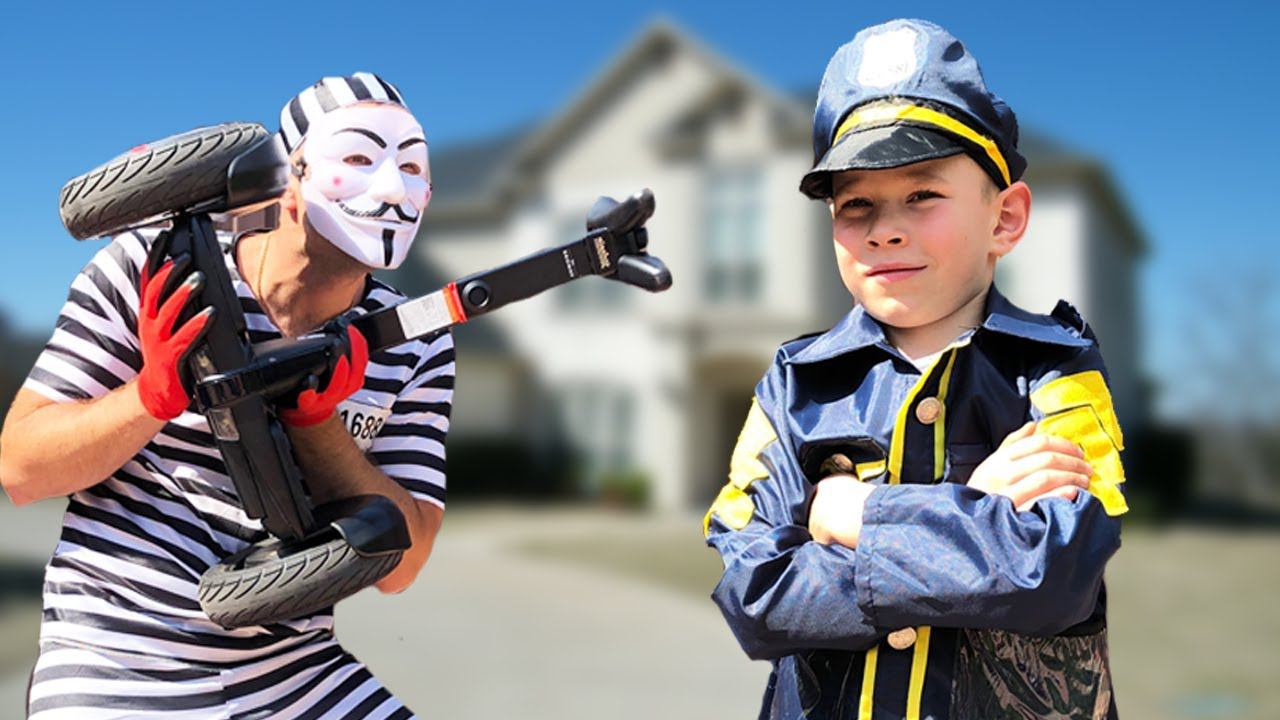 Police baby Super Lev catch the Robber and Adventure with Segway смотреть онлайн