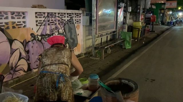 Что такое Пай и с чем его едят. Часть 2. Уличная еда. Лучший салат из папайи и лучшие гёза