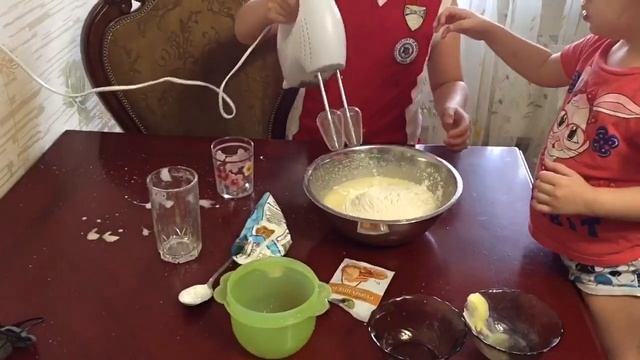 Готовим вкусные кексы с изюмом! смотреть онлайн