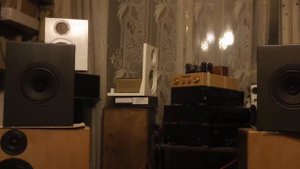 закрытый ящик 100гдш65-4 по заказу студии