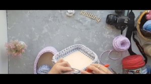 Корзинка из трикотажной пряжи.  Узор галочка крючком . Интерьерная корзинка с деревянным дном.