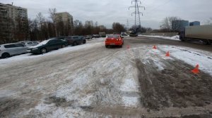 Параллельная парковка. Ученик за рулем, готовимся к экзаменам в ГИБДД. Учимся заезжать по конусам.