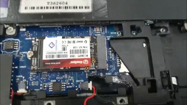 #hp Upgrade the Solid State Drive SSD M.2 SATA 2242 | HP EliteBook Folio 9480m | HP смотреть онлайн