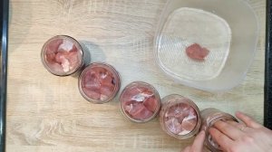 Простой рецепт тушенки из свинины в кастрюле