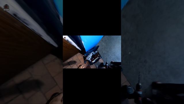 Вскрыл железную дверь бабушке #Shorts