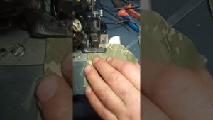 Оверлок рвёт нить левого петлителя