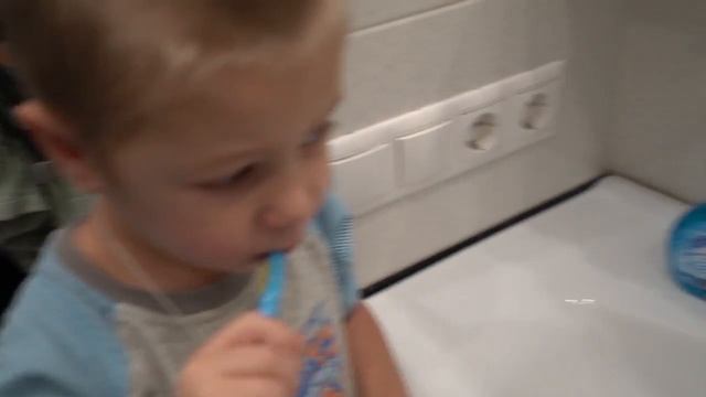 Зубная щетка и паста АСТРОНАВТИК faberlic смотреть онлайн