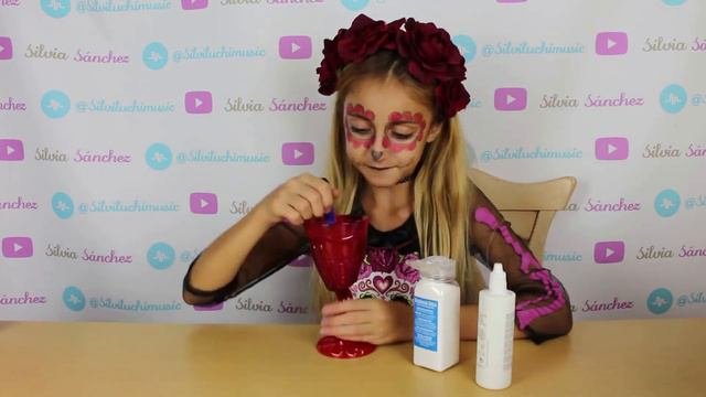 HALLOWEEN SLIME! Делаю СЛАЙМЫ С ДРУЗЬЯМИ! Инстаграм ЧЕЛЛЕНДЖ. Сильвия Санчез!