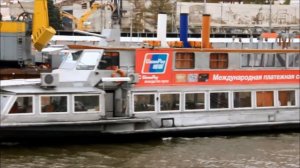 Теплоход Москва 7 в центре Москвы 6 10 2016г