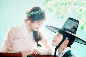 ?LOVE IN MOONLIGHT//Moonlight drawn by clouds//Лунный свет, нарисованный облаками?