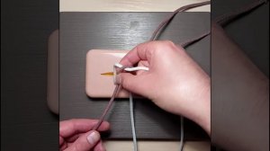 Хирургические узлы. Часть 7. Задний способ формирования простой петли. Surgical knots. Part 7