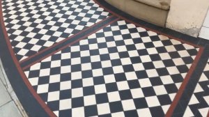 London, England - Walk around Belgravia with Mike Bogatyrev