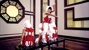 2NE1   CLAP YOUR HANDS MV HD 1080p