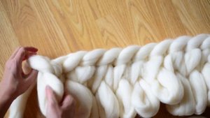 Вяжем плед крупной вязки из толстой пряжи "Облачко"