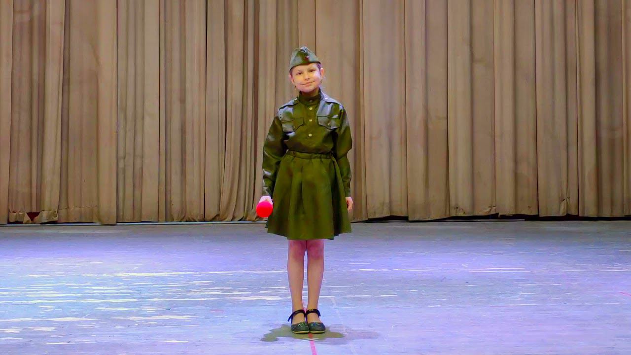 "Катюша". Муз. М. Блантера, сл. М. Исаковского. Исп. Полина Курлыкина. смотреть онлайн