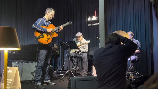 Jesse Van Ruller -Dario De Idda-Pasquale Fiore “Amsterdam” смотреть онлайн