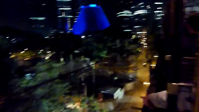 Santa Teresa tram crossing the Lapa Arches, Rio de Janeiro смотреть онлайн